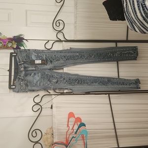 Blue Topic distressed jeans, NWT